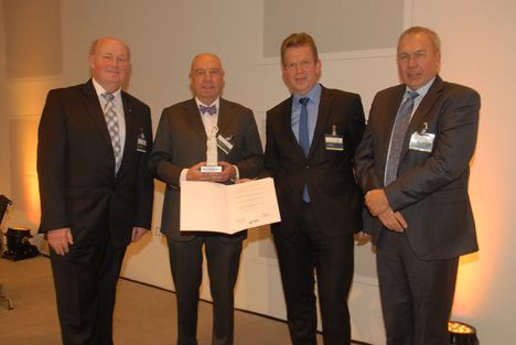 foto groot van de winnaar prijs
