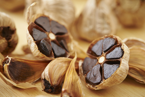 Nachfrage nach französischem Elefanten-Knoblauch und schwarzem Knoblauch wächst