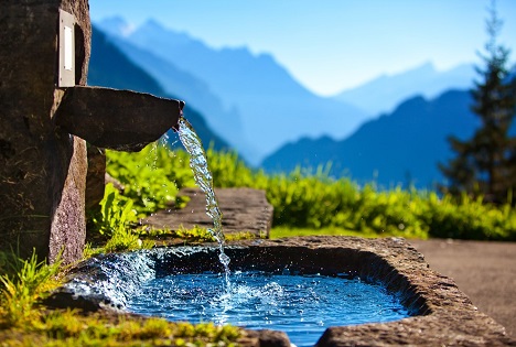 Bildquelle: Shutterstock.com  Wasser Natur