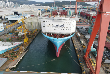 Maersk setzt erstes großes mit Methanol betriebenes Schiff auf Handelsroute Asien-Europa ein