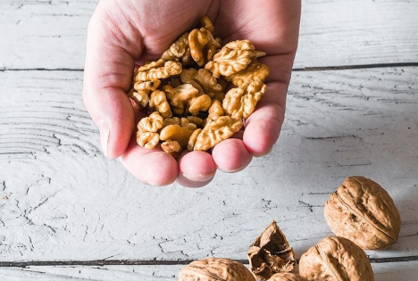 Handels-Promotion: California Walnuts sorgt für Sichtbarkeit im REWE Sortiment