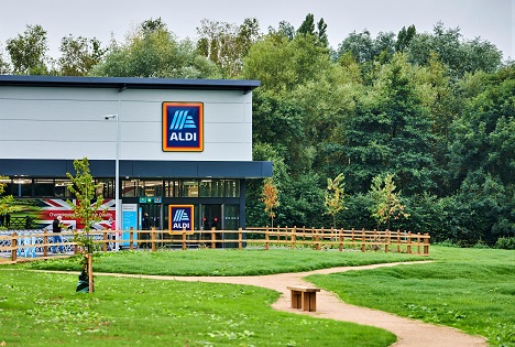Aldi investiert Rekordsumme von 900 Mio. Pfund in neue Filialen und Verteilzentren in Großbritannien