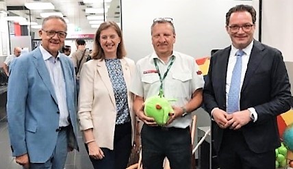 3 Tonnen O&G, Schnittblumen und lebende Pflanzen am Flughafen Wien beschlagnahmt