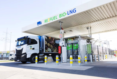 Von E-Ladesäulen bis Bio-LNG: EDEKA Minden-Hannover zeigt, wie Energiewende geht