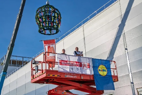 Lidl feiert Richtfest für zukunftsfähiges Verwaltungs- und Warenverteilzentrum in Kirchheim unter Teck
