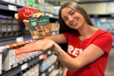 „REWE- und nahkauf-Kund:innen zeigen Herz“