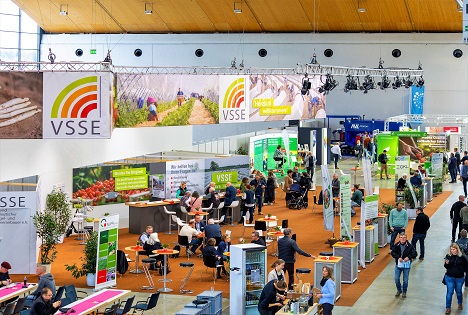 3. Steinobst-Forum legt Fokus auf mechanische Unkrautregulierung und Bewässerung