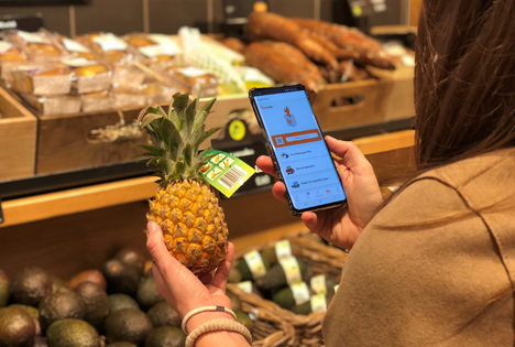 "subitoGo" App aufrufen Produkt scannen Foto © Migros