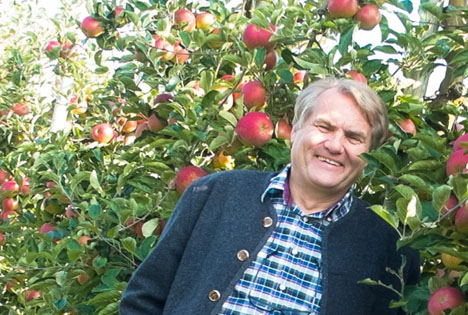 Netto unterstützt regionale Apfelproduzenten auf dem Weg zum Bio-Apfel