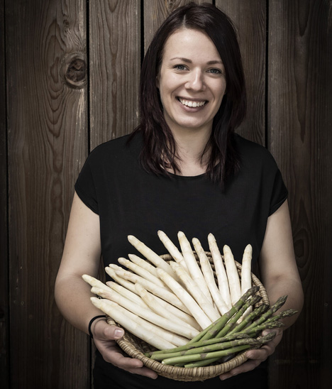 Claudia Tscherner. Eine von vier Gemüsebäuerinnen/bauern. © (c) SPAR/Krug